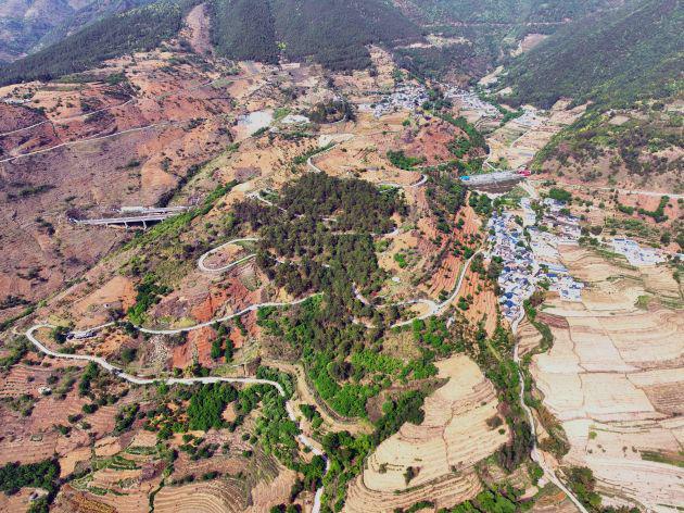 隆阳区：交通路网全面提质增效(图3)