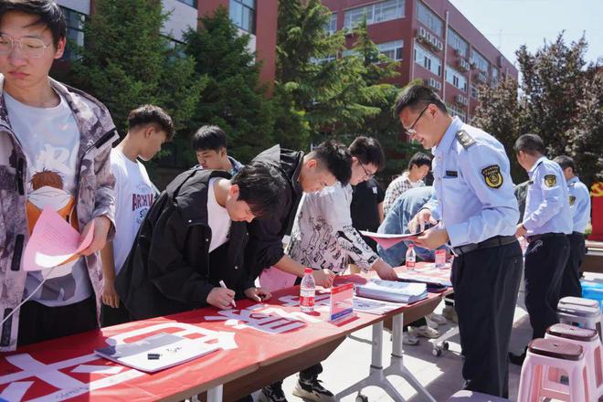 感知山东济南市交通运输执法支队积极开展执法普法“四进”活动(图2)