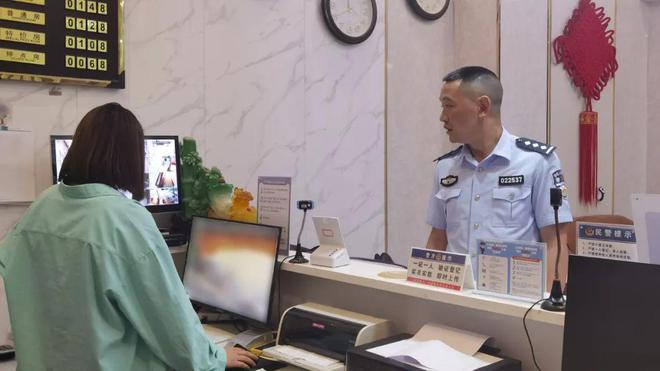 走错考场、忘带证件…高考期间镇雄公安提供救助服务30次！(图2)