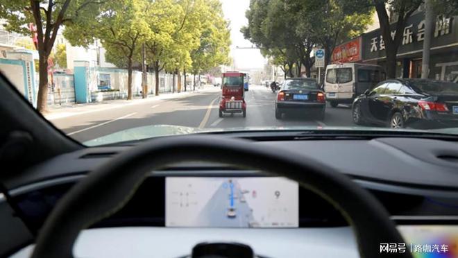 中国智驾狙击特斯拉FSD华为稳赢因为中国富人？(图10)