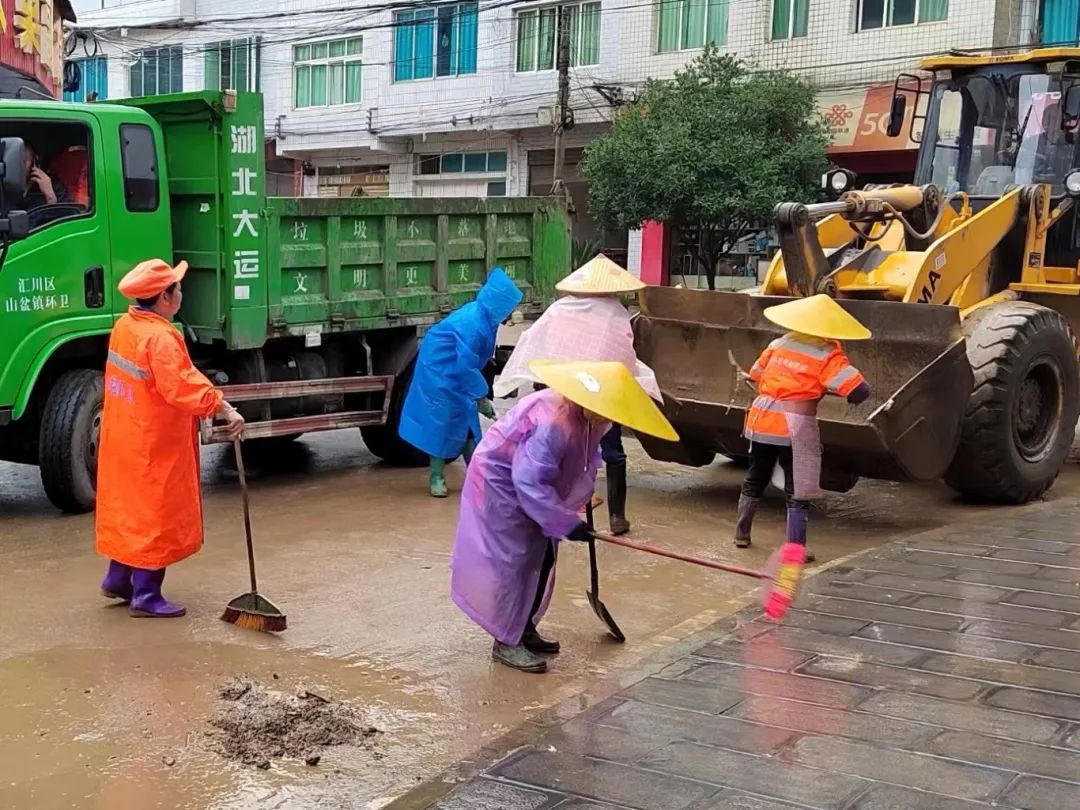 汇川区山盆镇：“汛”速响应党群共筑防汛安全防线(图3)
