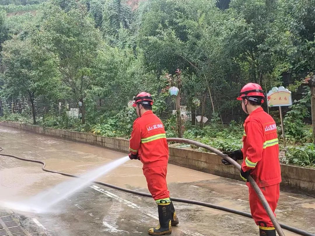 汇川区山盆镇：“汛”速响应党群共筑防汛安全防线(图6)