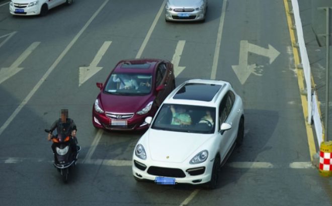 为何现在城市越来越堵？这5大怪象正在“摧垮”中国交通！(图6)