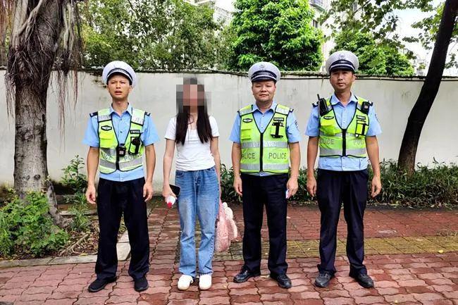 “救我”“他绑架我”！柳州一小车内传来女子呼救声！关键时刻他们冲了上去(图5)