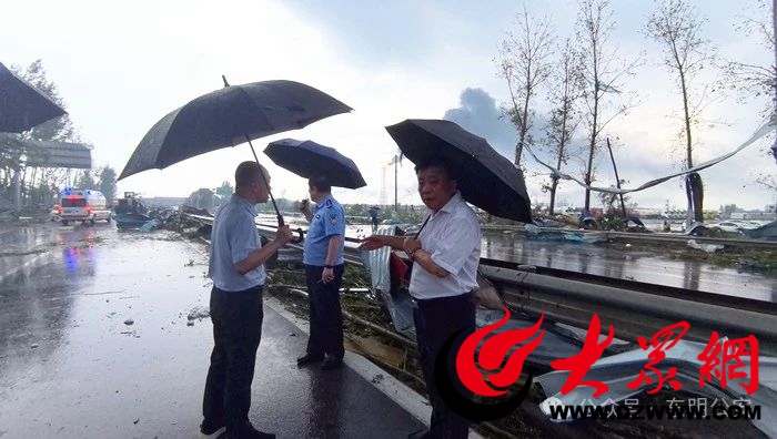 极端天气来袭！东明公安全力抢险救援_东明
