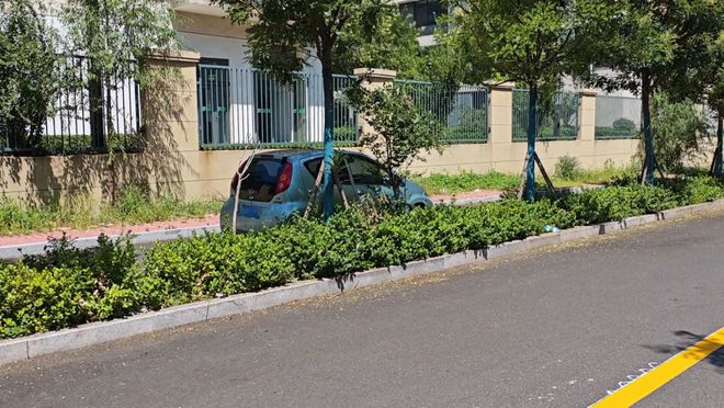 壹点帮办没路牌、没划线济南这条道路为何“赤裸”通车了？(图3)