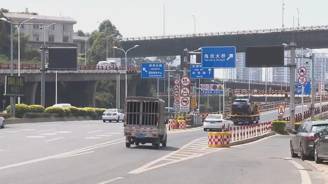 眼花缭乱的标志牌！200米道路设置11块