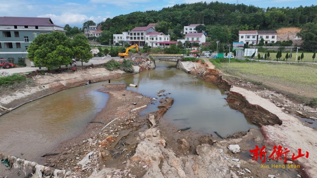 衡山县长江镇：稳步推进X111线石桥铺桥灾后修复工作(图2)