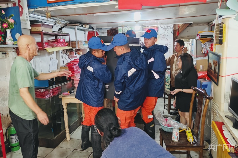 在现场|直击台风“格美”登陆给福建带来风雨影响7669万人受灾(图2)