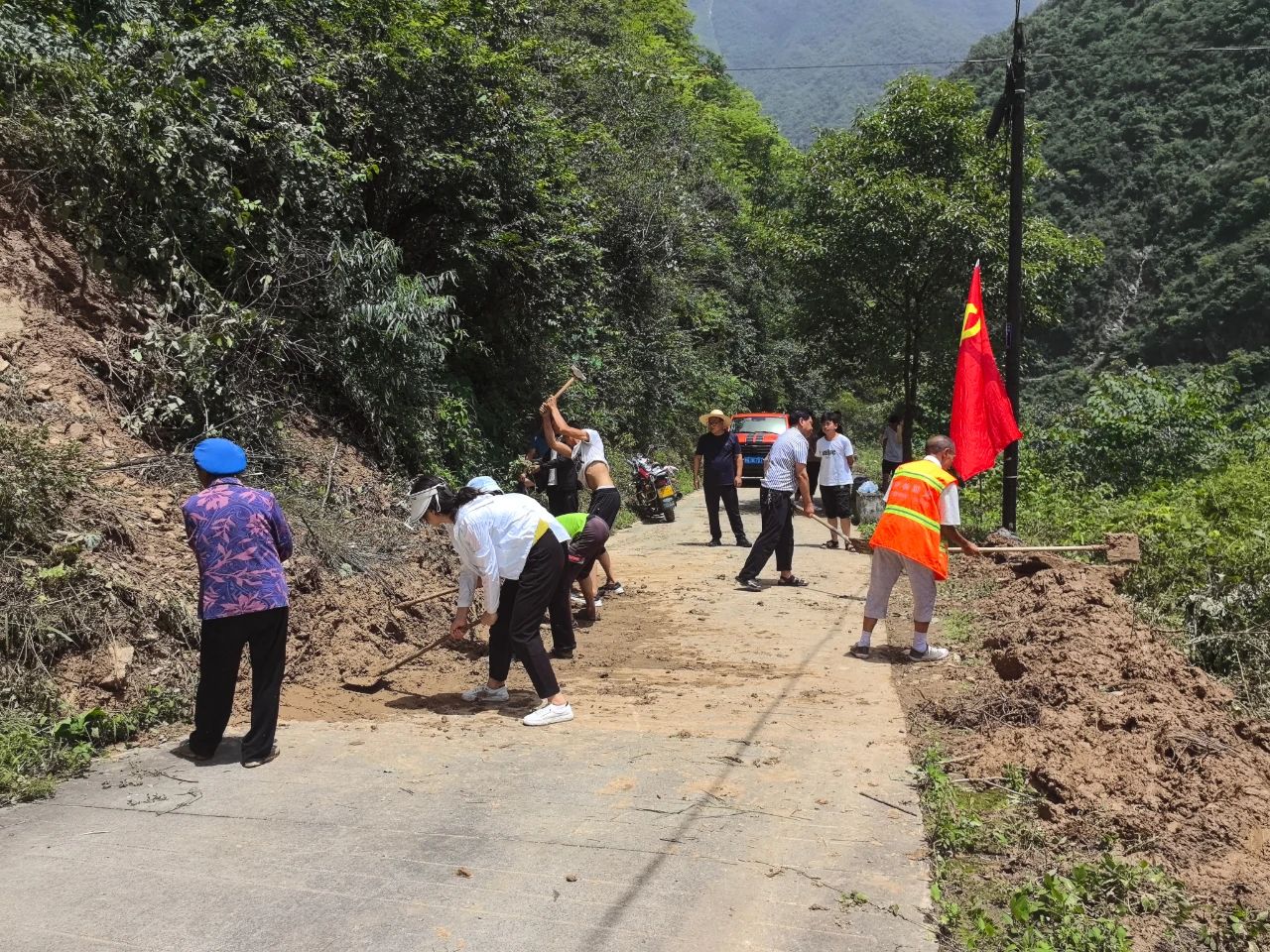 陇南武都：人大代表显担当防汛减灾保安全(图3)