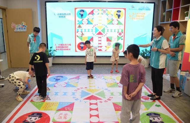 上好交通安全“第一课”松江亲子家庭齐上阵(图4)
