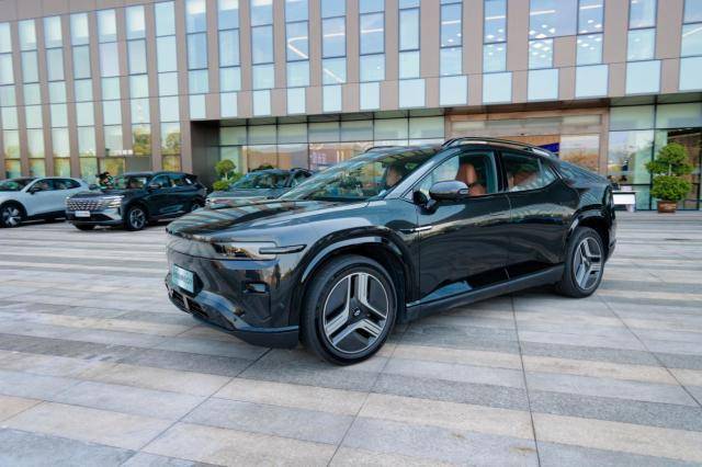 先享权益升级跟着高管领略独一无二的长安智驾(图4)