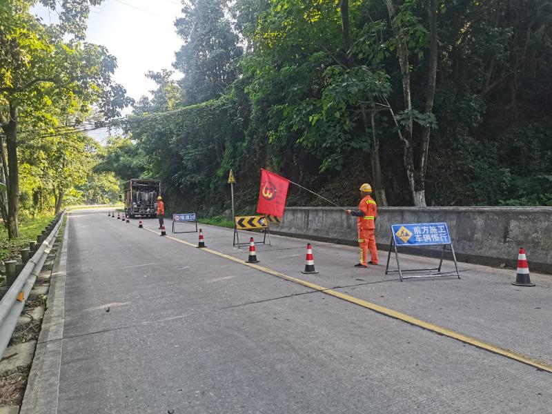 连江S207线东湖至潘渡路段安保设施精细