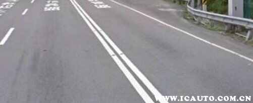 马路上画的各种线道路标线大全及图解(图4)