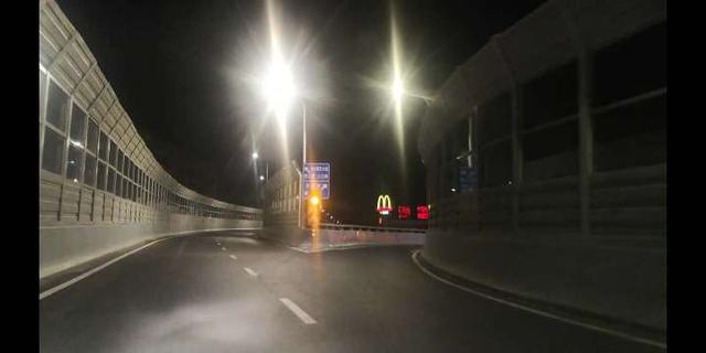 小黄灯带来大警示！这20处桥梁匝道和岔口行车更安全了(图1)