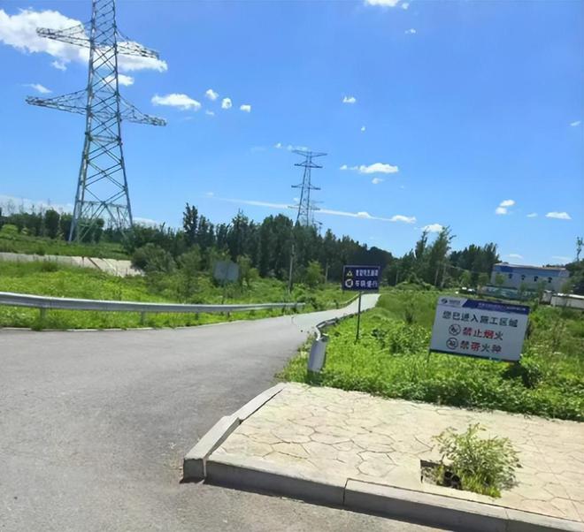 男孩骑行被碾身亡事件愈演愈烈：雪崩的时候没有一个人是无辜的(图9)