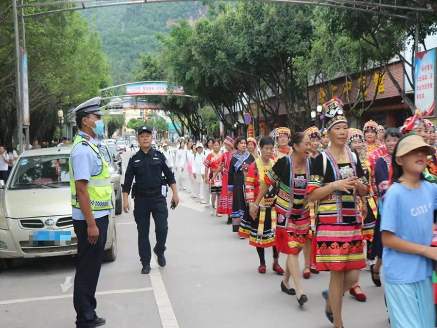 宁洱有道风“警”线_新华网(图4)