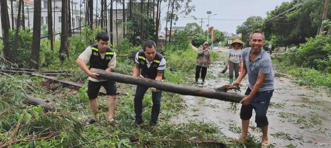 湛江客运班车、公交、机场恢复营运!风还没停他们逆风而行!(图16)