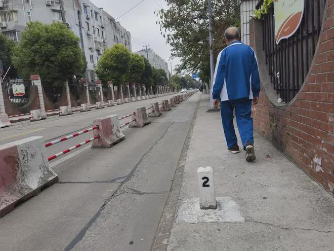 “几十年了没有没有还是！”沪上18公里的路所有人走得“心惊肉跳”→(图4)