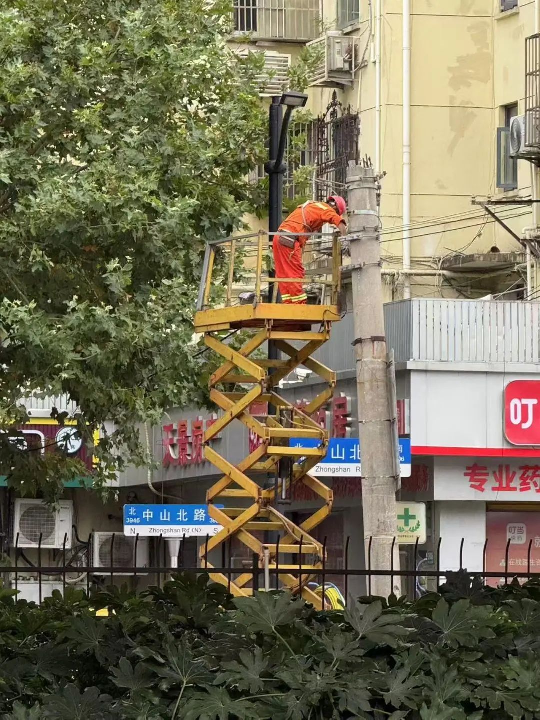 2天“拔杆”！困扰居民们的这个难题解决了(图3)