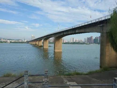 三年后再相见！井冈山大桥正式封闭施工好多好多人前往拍照留念…(图6)