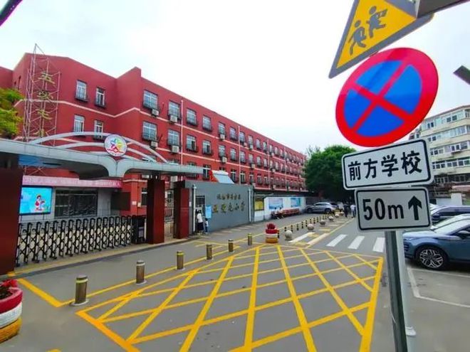 在这儿停车违法！泰安这5辆车被实名曝光(图2)