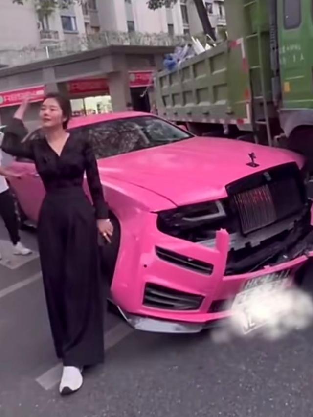 劳斯莱斯被撞女车主最新发声对方保险有100万超出部分自己承担(图5)