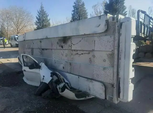 网红夫妻开车直播遭遇意外双双身亡！(图3)