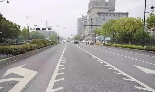 这些常见的交通标线你都认识吗？(图10)