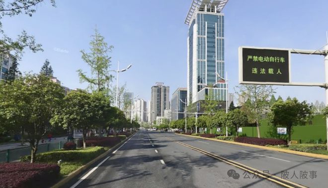 对比下隔壁东西湖黄陂的巨龙大道非改不可不改不行!恳请有关单位早做计划(图3)