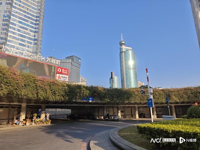 “显眼包”路牌上岗佛山城门头下沉广场告别“荡失路”(图6)