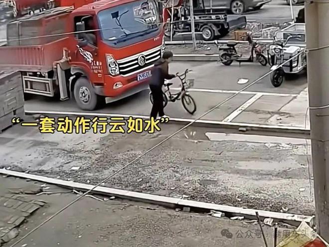 灵石县执法人员敲诈勒索货车查办披露！大妈帮挪走路障导致货车掉坑(图2)
