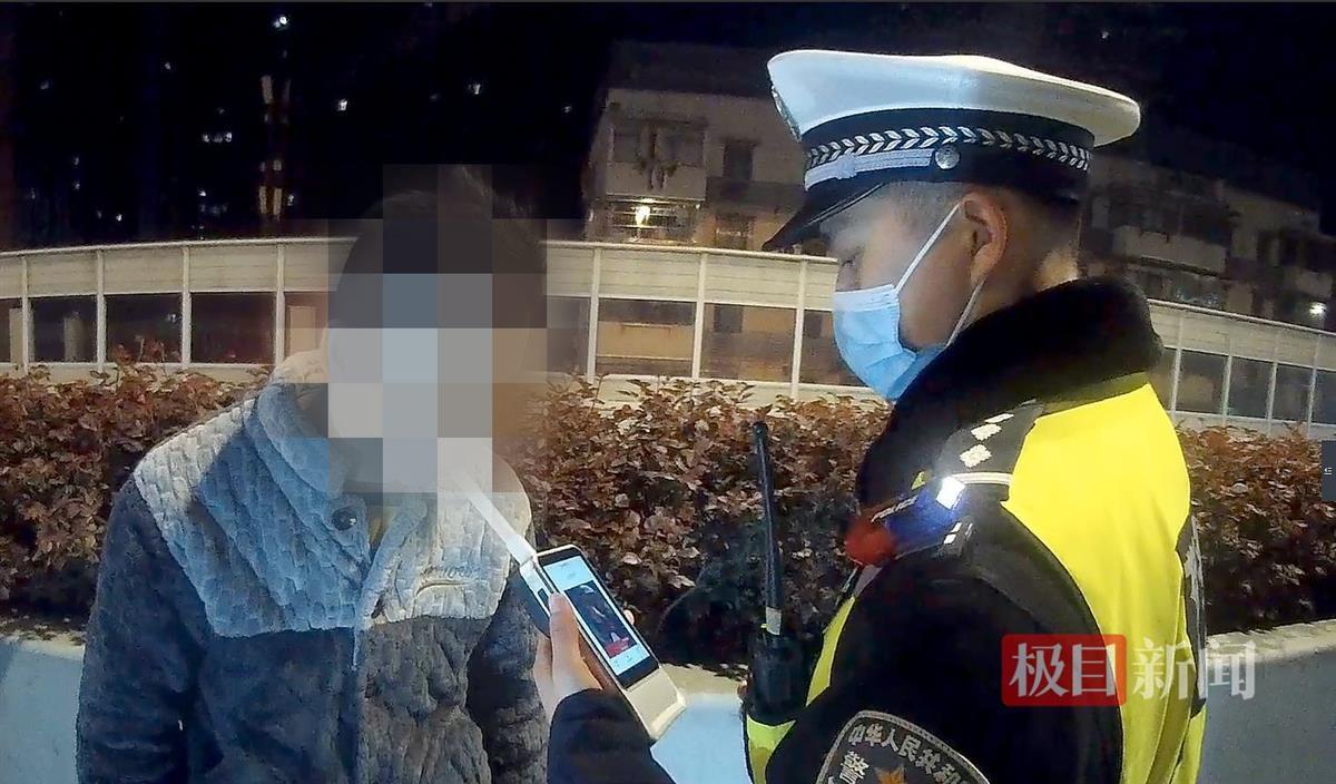 无证且酒驾的司机冲岗落网交警对其这样处罚(图2)