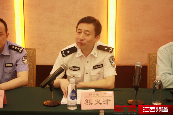 江西举办城市道路交通信号灯配时智能化和交通标志标线标准化业务培训班(图2)