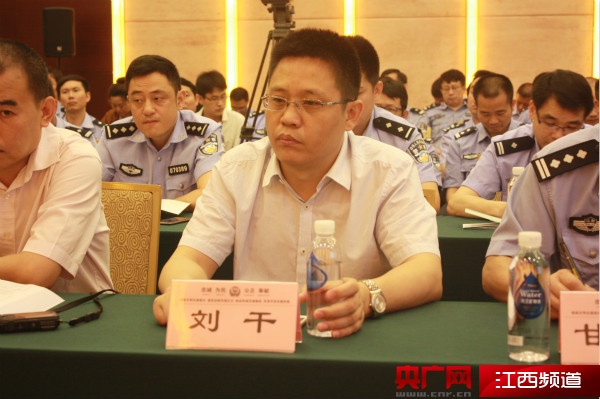 江西举办城市道路交通信号灯配时智能化和交通标志标线标准化业务培训班(图6)