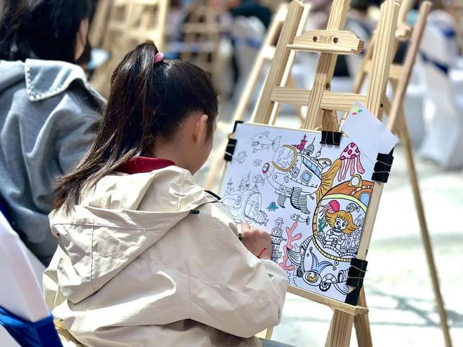 守护“慈”水幸福“溪”望！30支画笔在“中国水周”绘出“未来水世界”(图2)