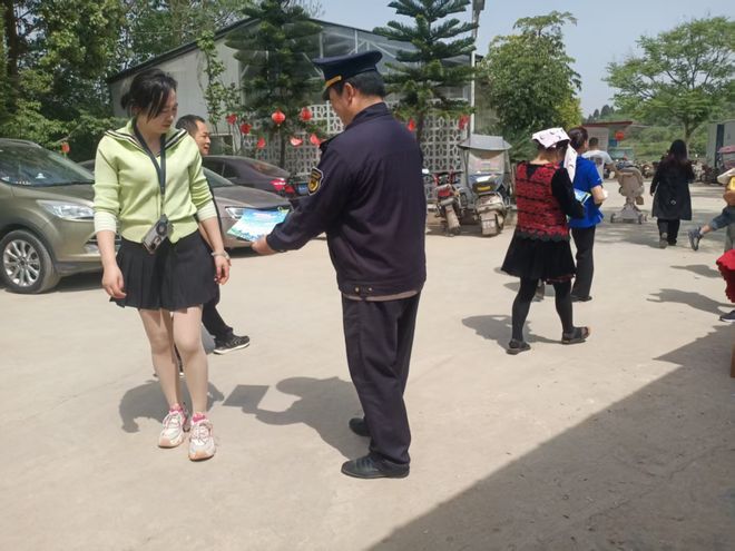 壮溪镇扎实推进道路交通安全工作(图3)