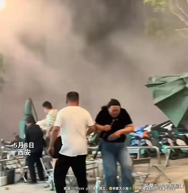 突发！西安冰雹1分钟接1盆航站楼遭殃西瓜烂一地(图3)