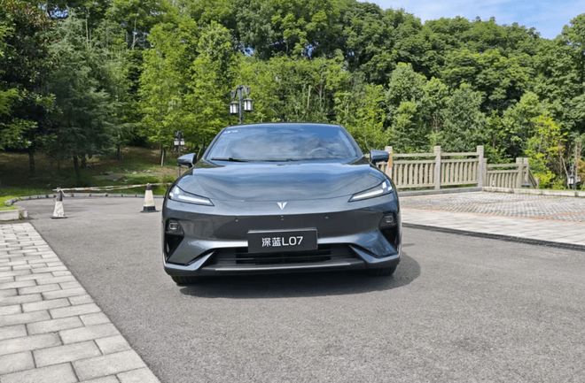 标配乾崑智驾ADSSE舒适升级2026款