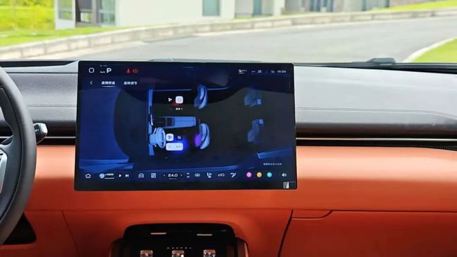 标配乾崑智驾ADSSE舒适升级2026款深蓝L07售1359万起(图4)