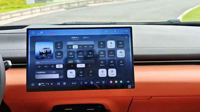 标配乾崑智驾ADSSE舒适升级2026款深蓝L07售1359万起(图5)