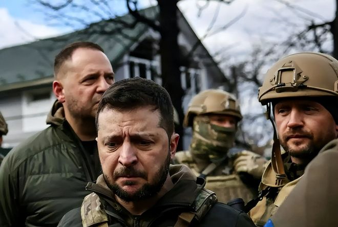 普京终于领悟：俄军为何三年仍无法打赢乌克