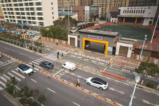 护航开学季丨小编喊您这样停车安全又省心!(图7)