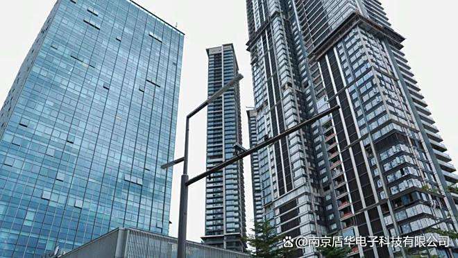 一个观察：智慧路灯杆正成为城市「聪明度」