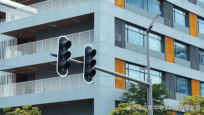 一个观察:智慧路灯杆正成为城市「聪明度」的标尺(图10)