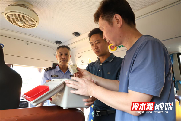 开学季丨永州冷水滩:筑牢校车安全防线护航秋季开学(图2)