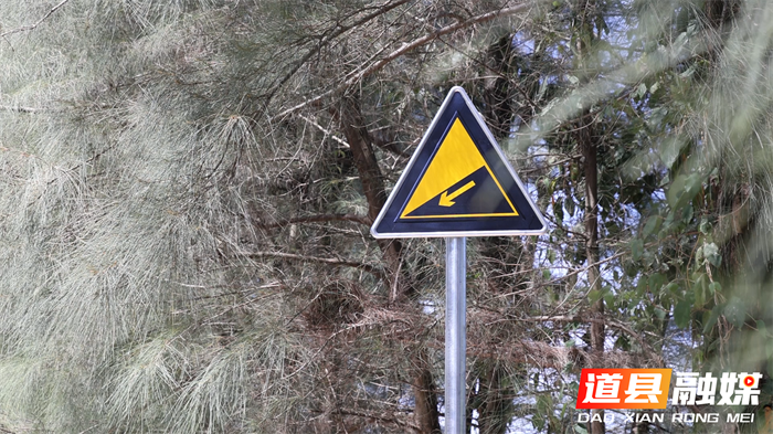 道县：“小护栏”守护“大民生”农村公路安防工程为乡村振兴系上“安全带”(图3)