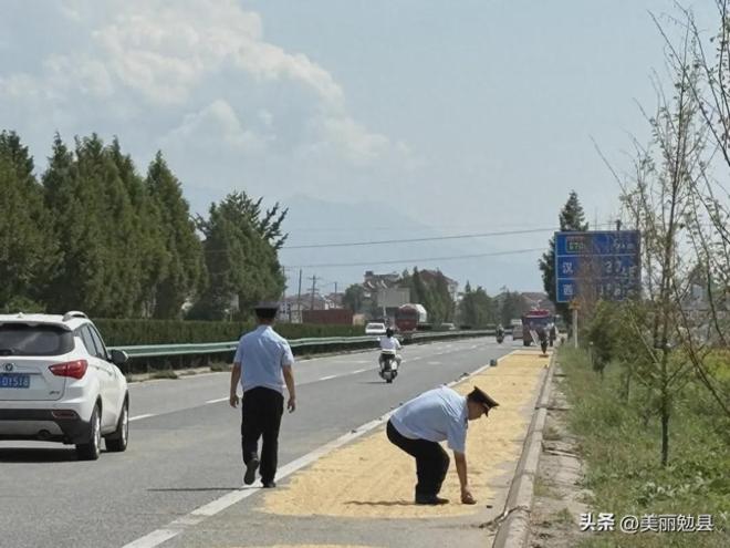 汉中一县开展违法占道打场晒粮专项整治行动