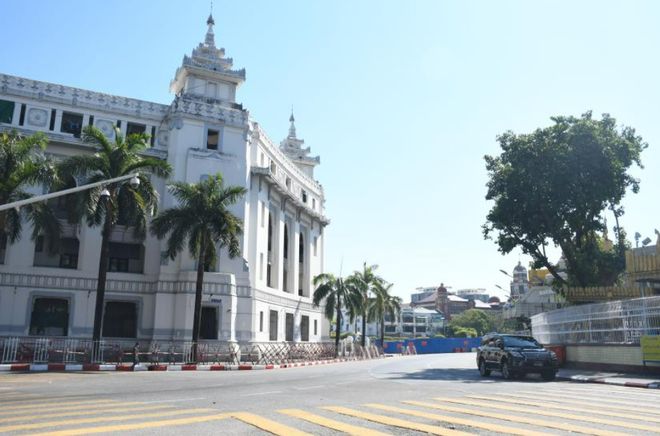 今早缅甸仰光市政大厅外发生爆炸；腊戌进出