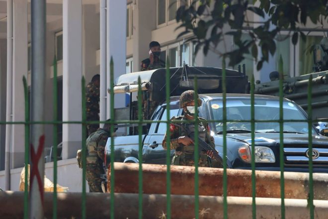 今早缅甸仰光市政大厅外发生爆炸；腊戌进出口检查严格有青年被捕(图2)